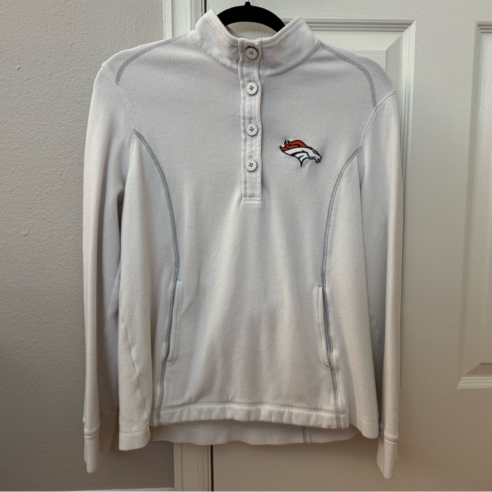 Tommy Bahama Women’s Denver Broncos Quarter Button Up Mock Necj Shirt M White